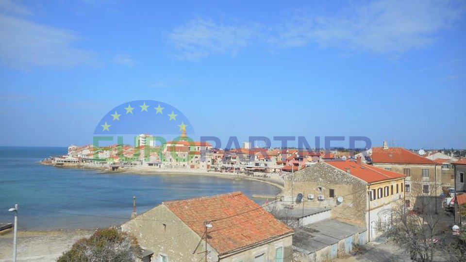Exclusive apartment with panoramic seaview - right in front of the sea