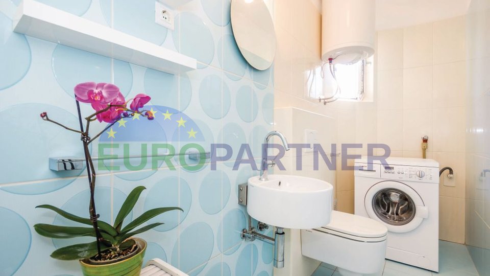 Luxury apartment with swimming pool in urban villa , Opatija