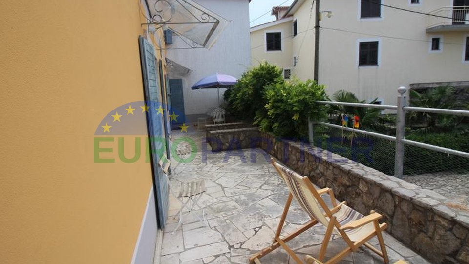 Malinska-Veglia, due esclusive case in pietra con piscina e grande uliveto