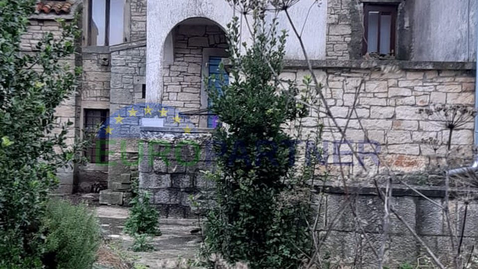 Kamena kuća u srcu Istre
