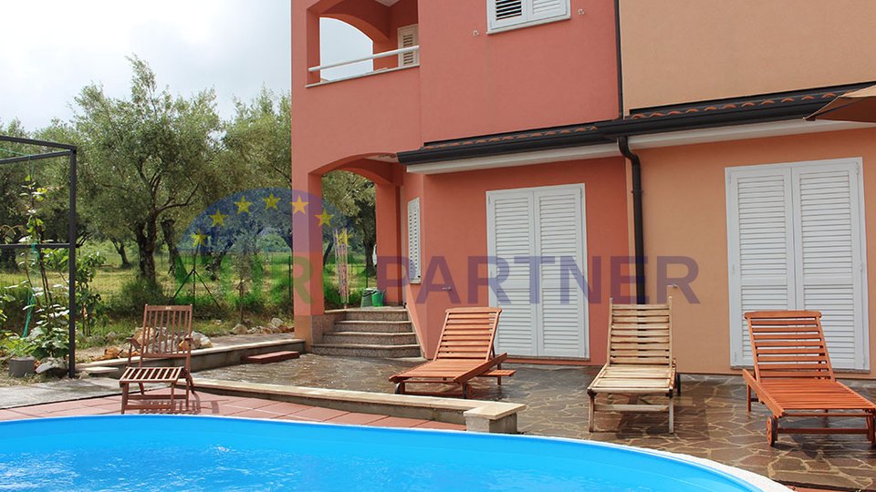 Beautiful tourist complex with 3 houses and 2 pools, 500m from sea with sea view