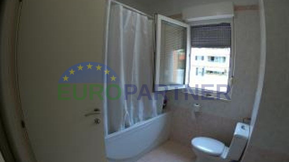 Excellent apartment with two terraces and open sea view, Meje