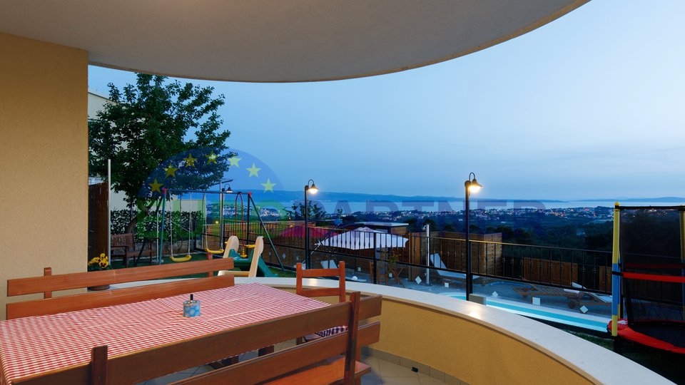 Villa mit schöner Aussicht neben Split