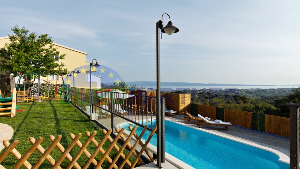 Villa with beautiful view near Split