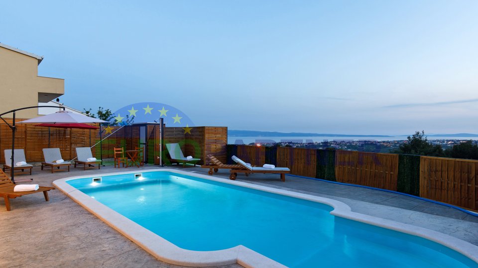 Villa with beautiful view near Split