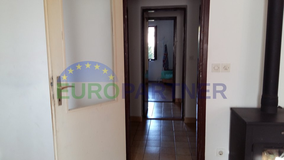 Four bedroom apartment in the center of the old part of Vrsar, 200m from the sea