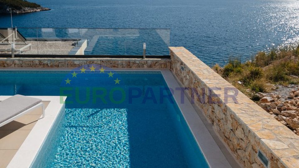 Luxury designer villa by the sea in the heart of Dalmatia