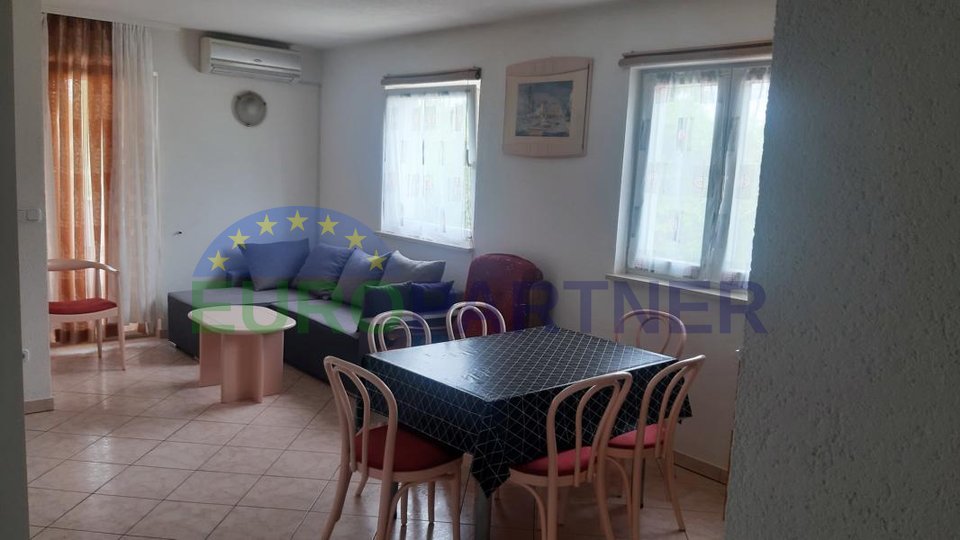 Comfortable family apartment in a quiet location, Porec