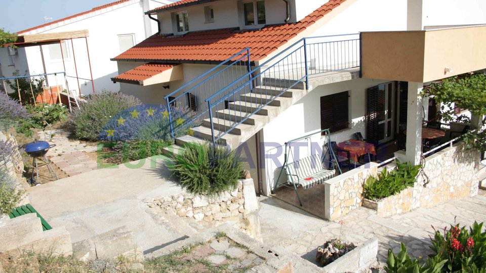 HOUSE WITH SEA VIEW ON THE OMIS RIVIERA