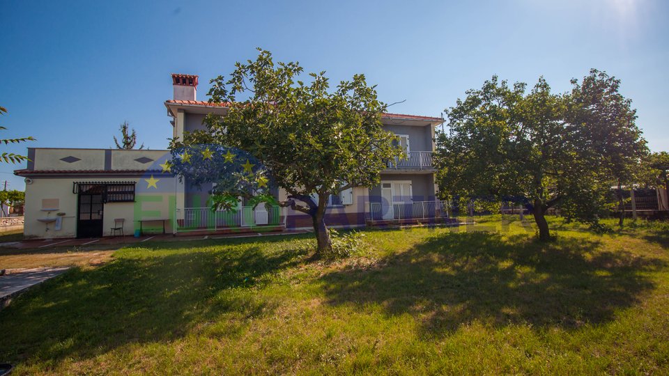 Haus, 400 m2, Verkauf, Sveti Petar u Šumi