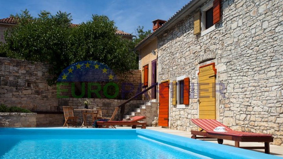Charming Istrian house with pool