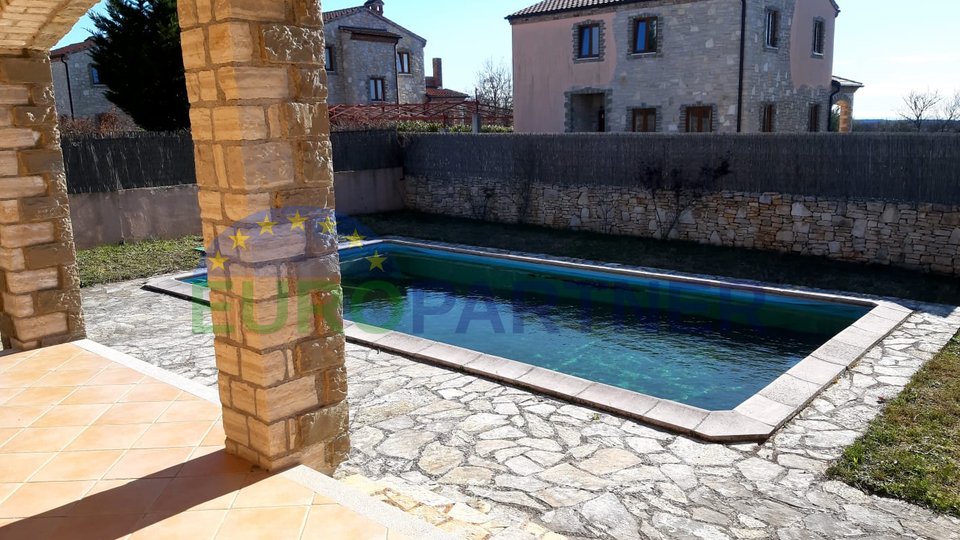 OPPORTUNITY! Stone house with pool and sea view. For renovation.