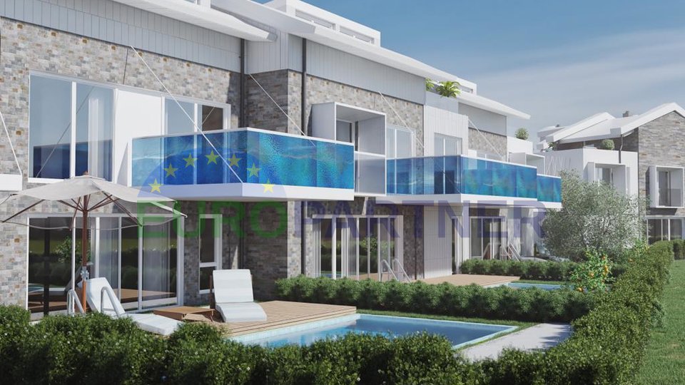 Luxury villas in Porec, attractive location, 70 m from the beach