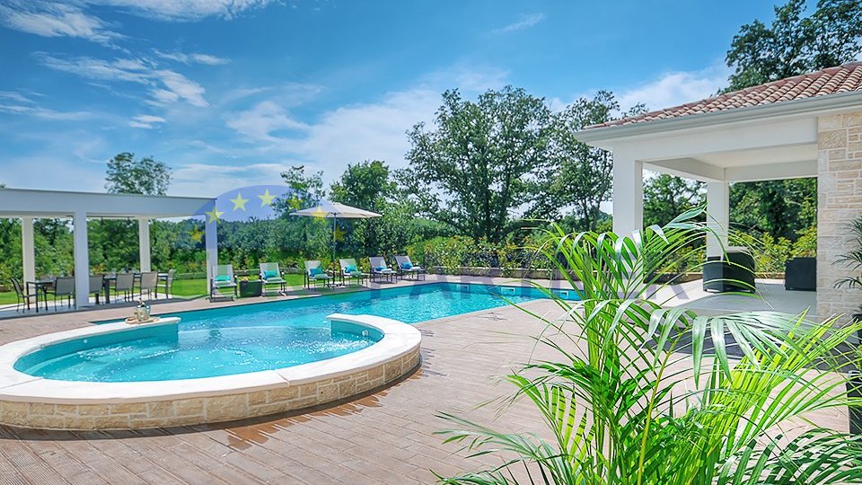 Modern beautiful villa with pool