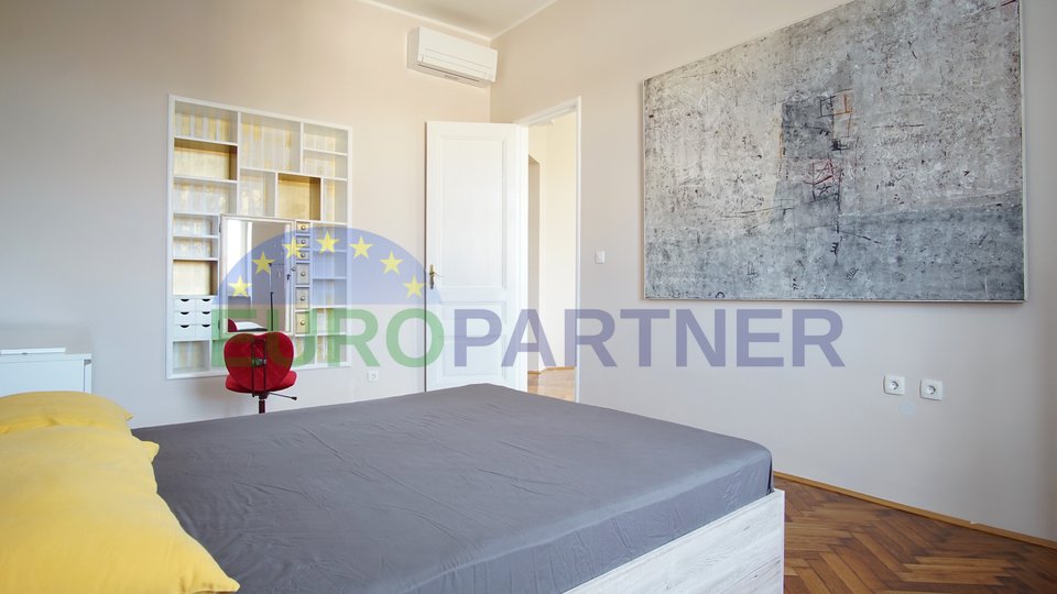 Apartment in the center of Pula with two bedrooms and a beautiful panoramic view