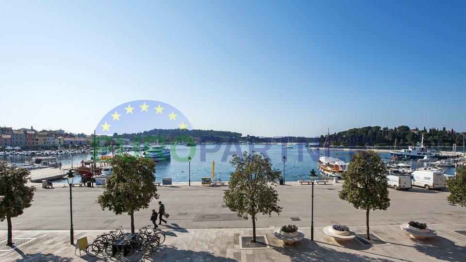 Rovinj - apartment of 120 m2 of pure luxury located directly on the waterfront