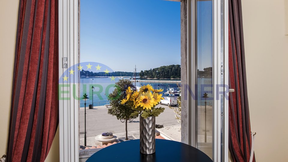 Rovinj - apartment of 120 m2 of pure luxury located directly on the waterfront