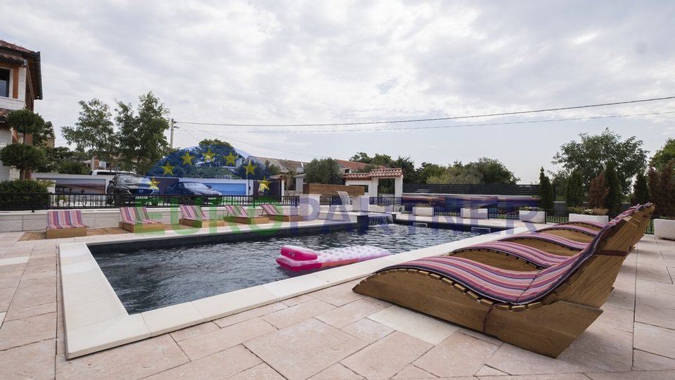 Vir - magische Villa 200 m2 mit Pool und Meerblick