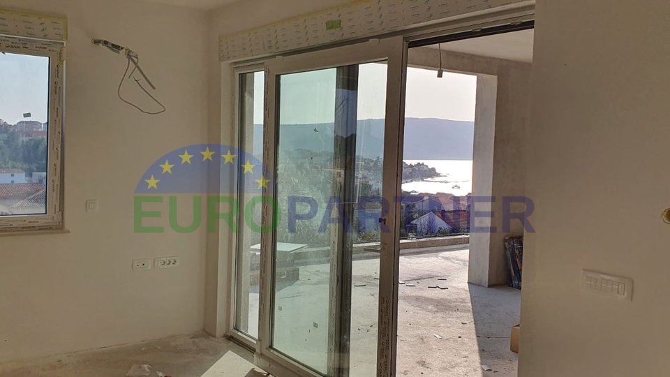 New apartment with sea view, 3 bedrooms