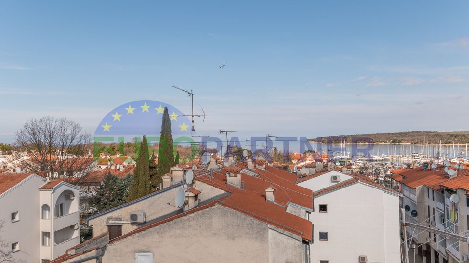 Stan sa panoramskim pogledom na more