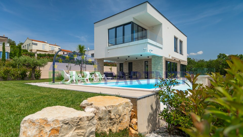 Moderne Villa mit traumhaftem Meerblick