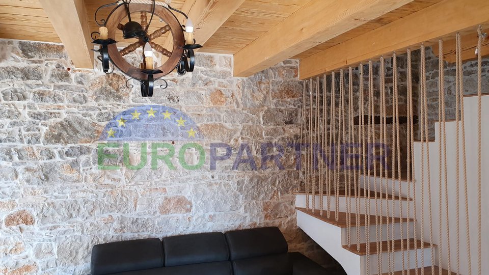 Casa, 63 m2, Vendita, Poreč