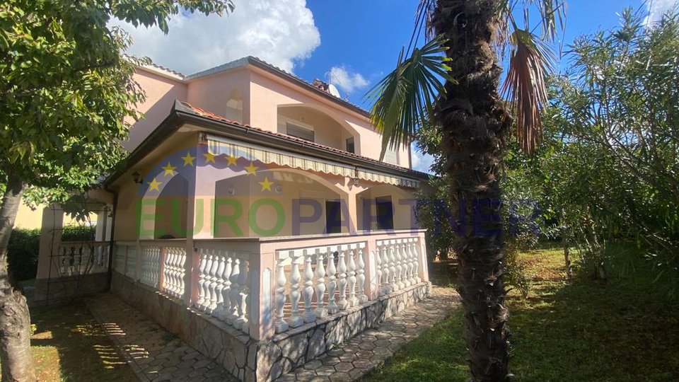 For Sale, House 150m2 in a great location 4.5km from Poreč
