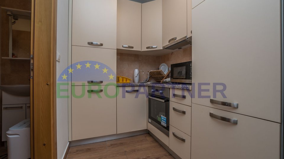 Kuća sa 3 apartmana u neposrednoj blizini Poreča