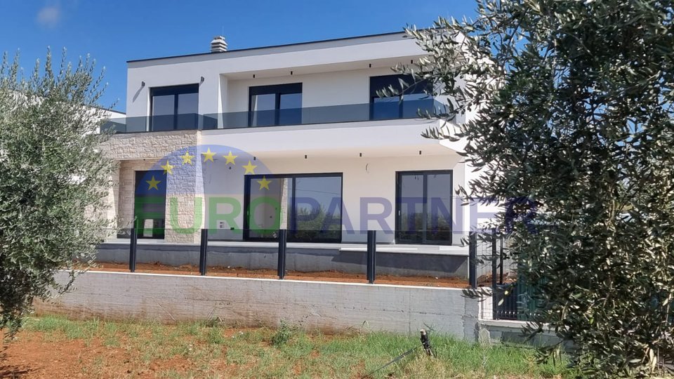 Porec - Detached luxury villa with sea view and pool
