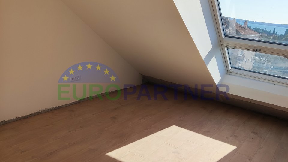 Prekrasan 2-etažni stan 94 m2, 4S+DB u Kaštelima, prodaja