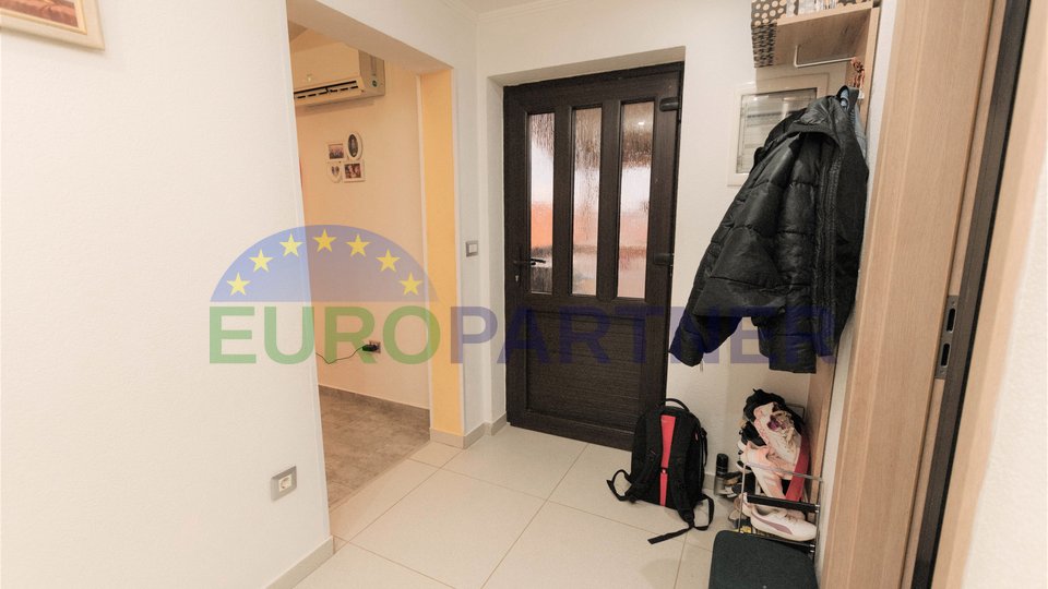 Apartment with 2 bedrooms, Poreč, 5 km