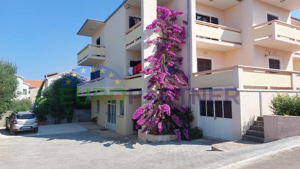 House with three apartments and sea view, attractive location Diklo-Zadar