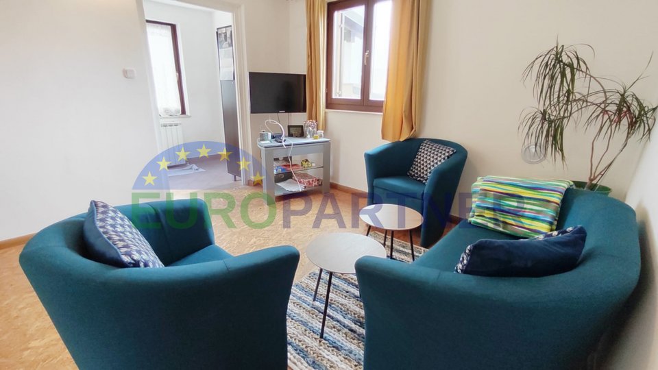 Detached house with two apartments in the immediate vicinity of Poreč