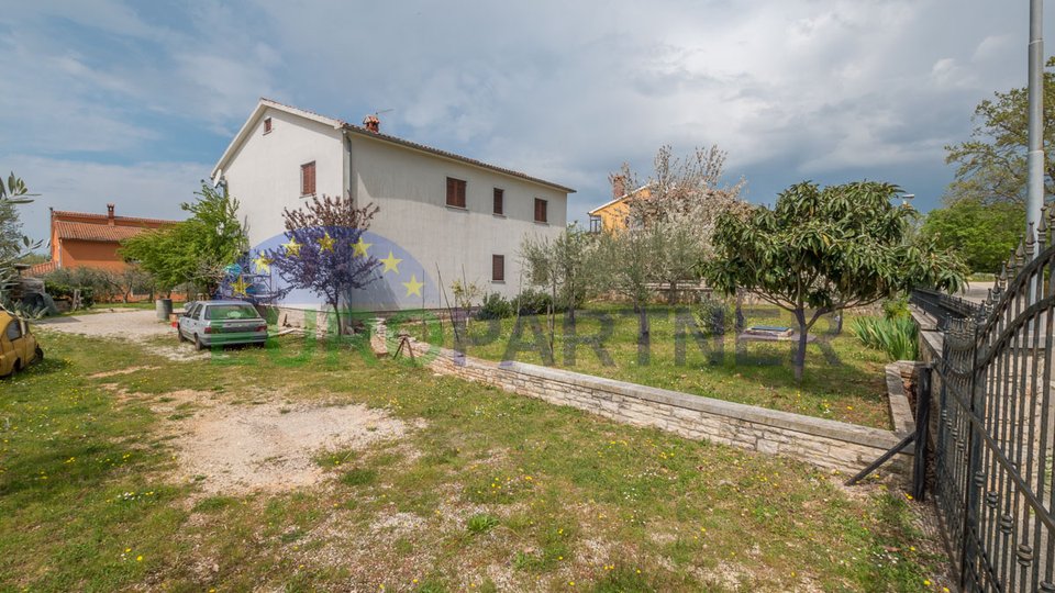 Detached house with a yard of 1530m2