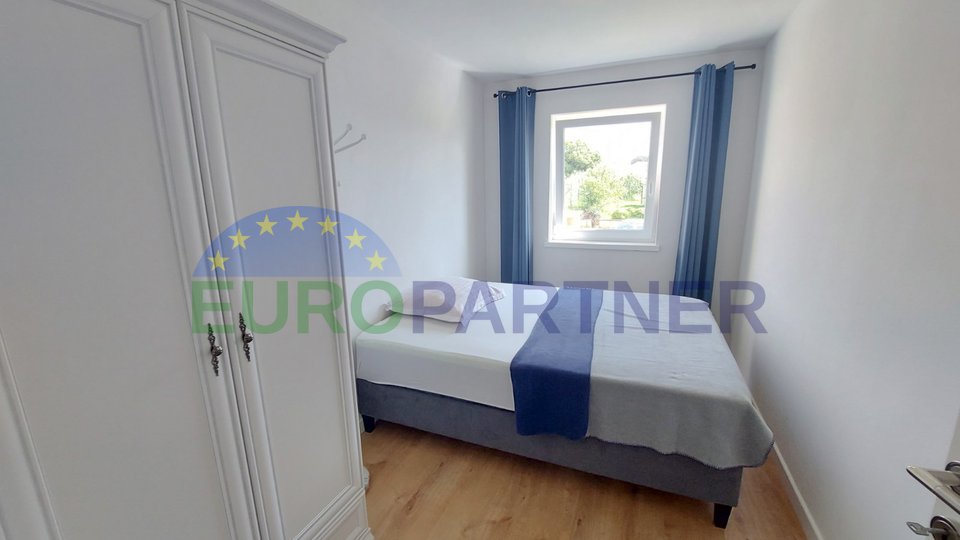 Appartamento con due camere da letto e giardino, Tar-Vabriga