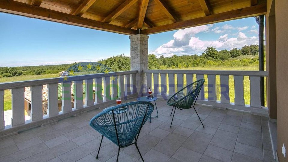 Schöne Villa am Rande der Bauzone, Poreč