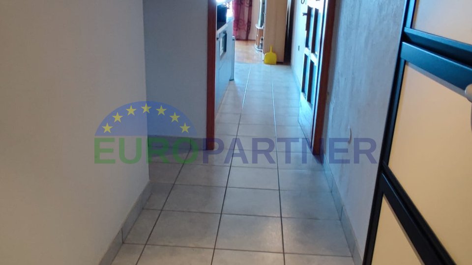 Wohnung mit 3 Zimmer, 70 m2, mit Meerblick, Kaštela