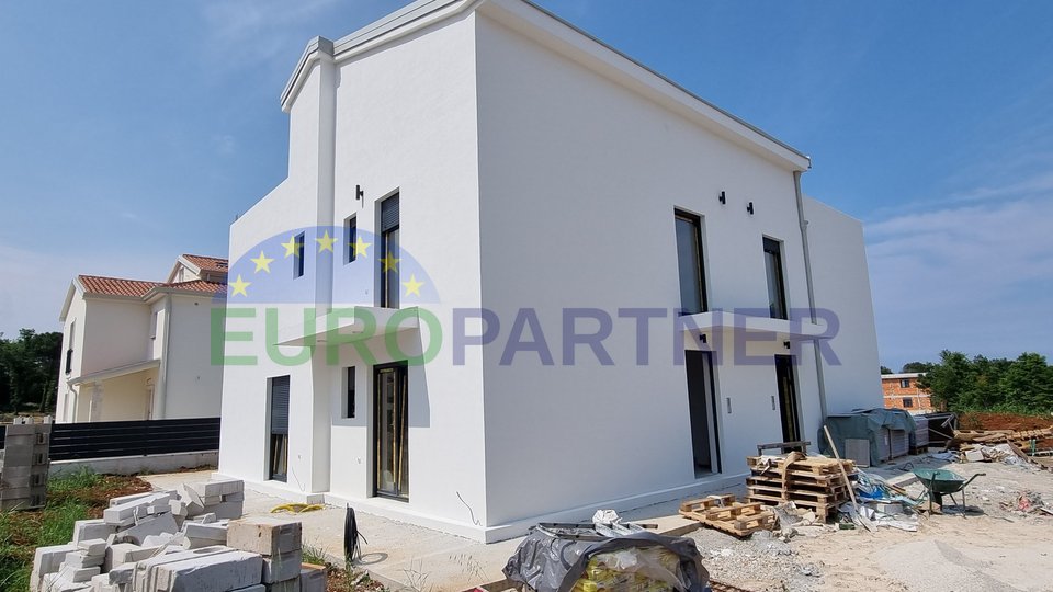 Nuova costruzione, casa bifamiliare a 2 km dal mare, Parenzo