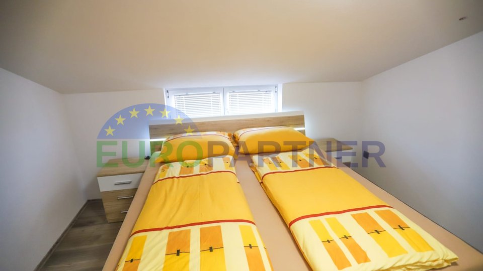 Vabriga - Stan sa 2 spavaće sobe, garažom i pogledom na more