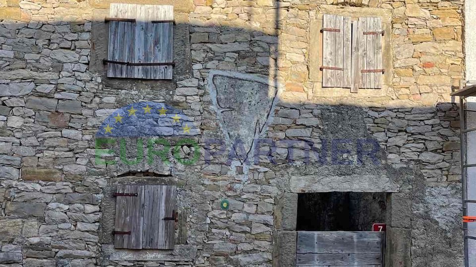 Una vecchia casa di pietra nel cuore dell'Istria