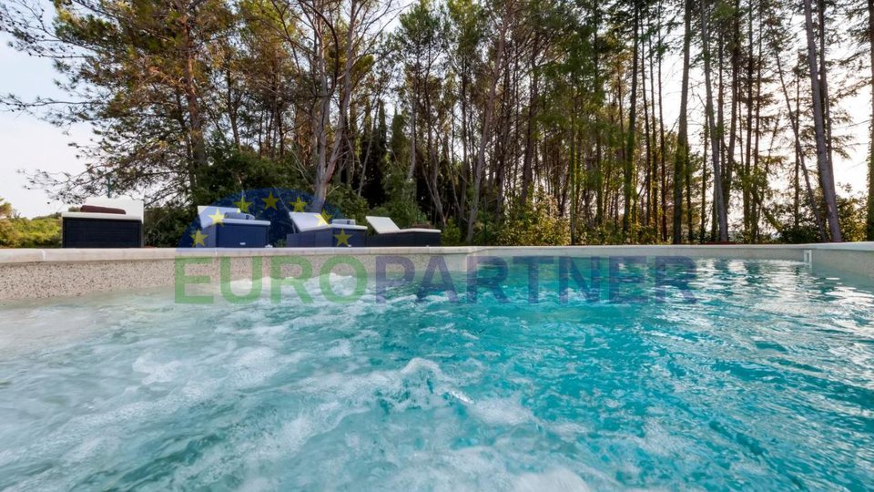 Villa mit Pool in Meeresnähe in Rovinj