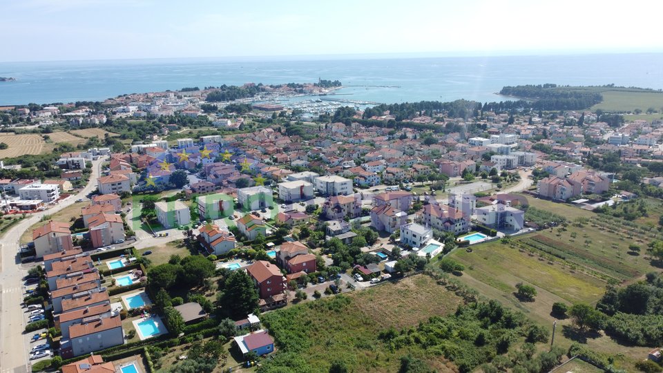Building land not far from the sea in Novigrad