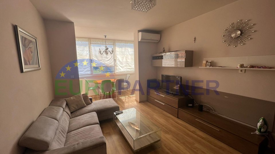 Split, modern 3 rooms apartment with balkony, 68 m2