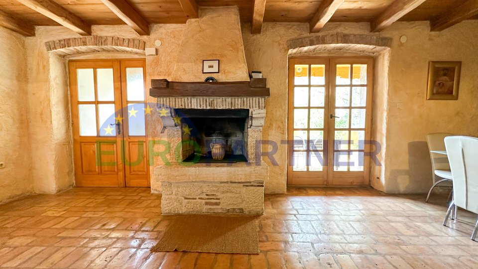 A beautiful stone house 4 km from the center of Poreč