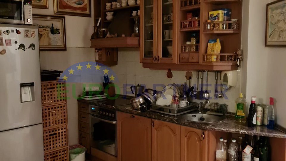 PRILIKA! Stan na odličnoj lokaciji u Rovinju
