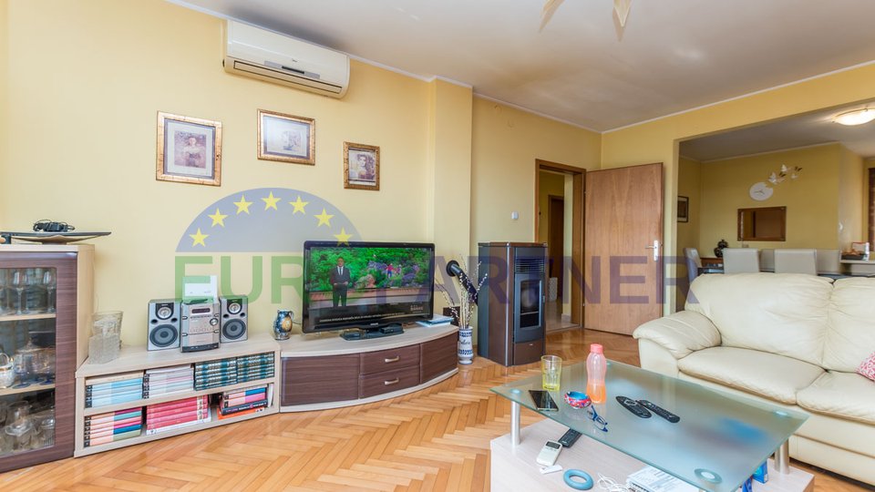 Apartment in a wonderful location in Novigrad