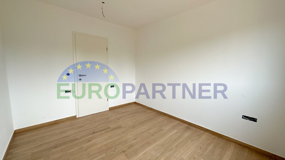Apartment with garden on the ground floor, new building, Poreč area