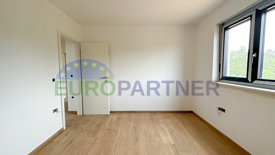 Apartment with garden on the ground floor, new building, Poreč area