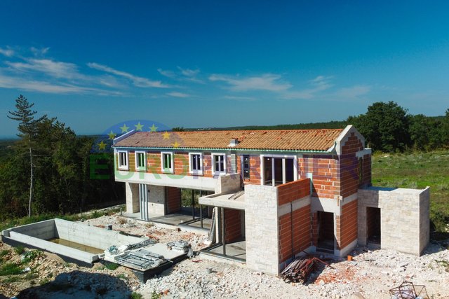 Beautiful villa with sea view and swimming pool, for sale, Poreč