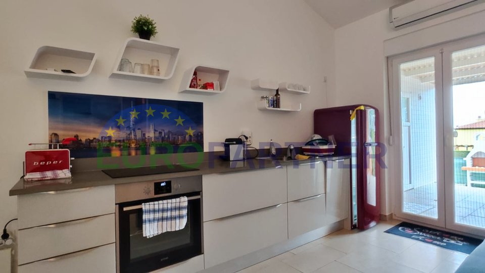 Barbariga, mala kuća s vrtom u blizini mora